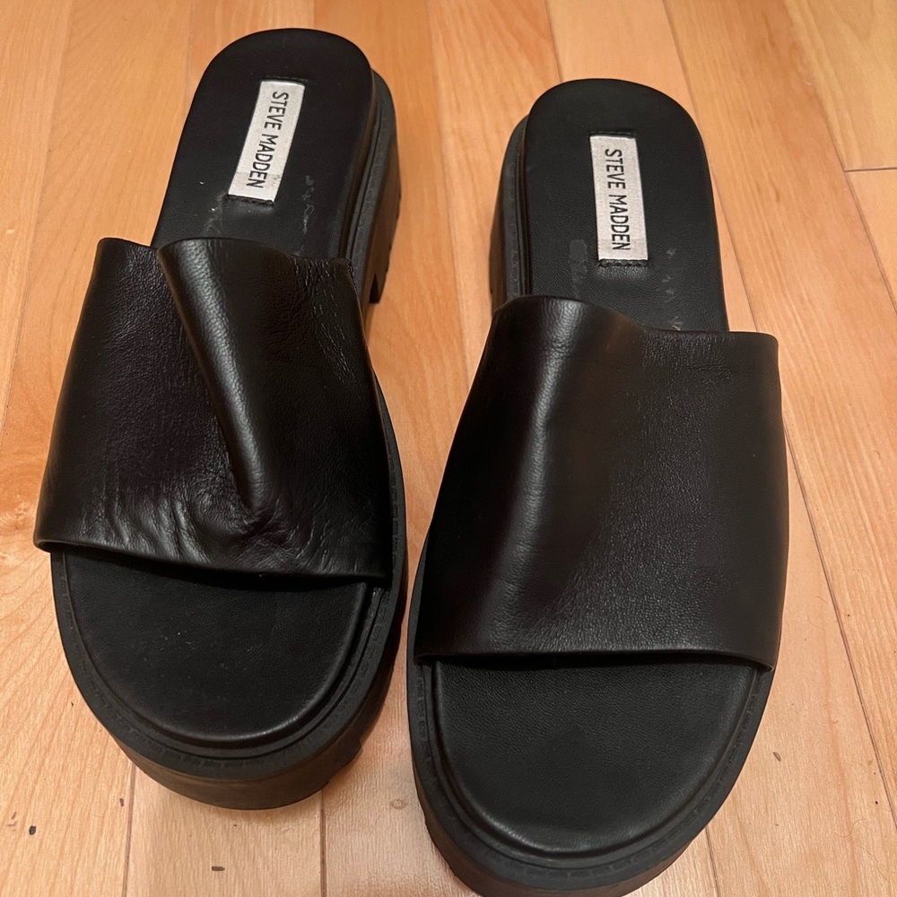Steve Madden Black Leather Slide Mules